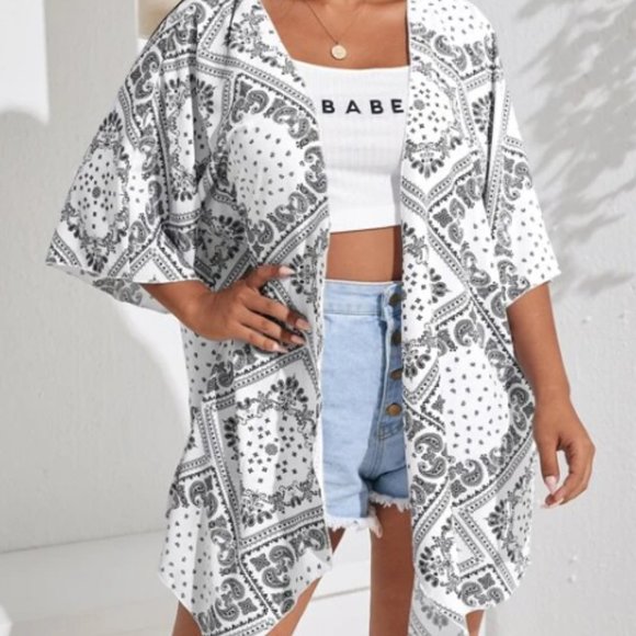 Other - Plus Size Half Sleeve Paisley Print Boho Kimono size 20
